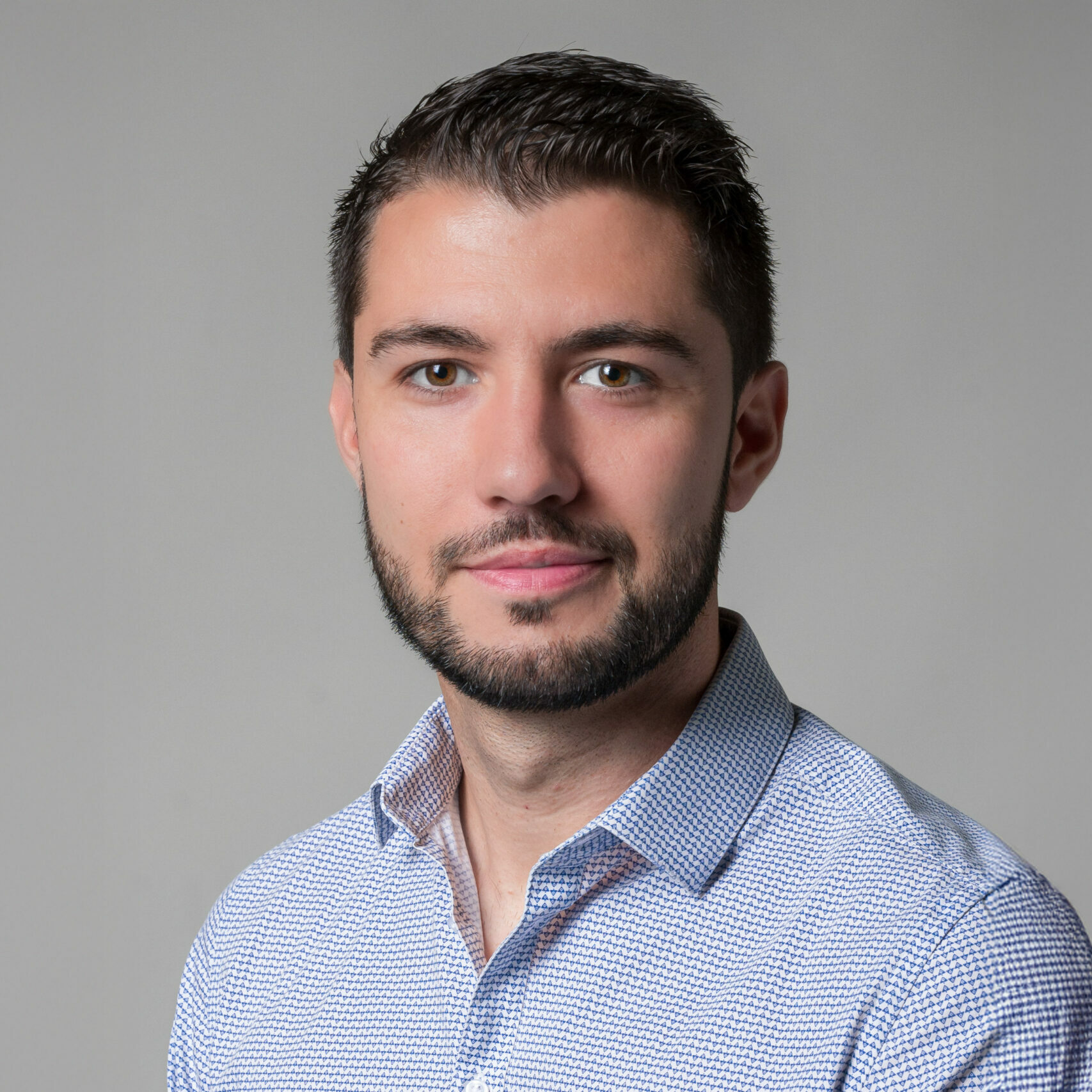 Portrait corporate professionnel Linkedin CV