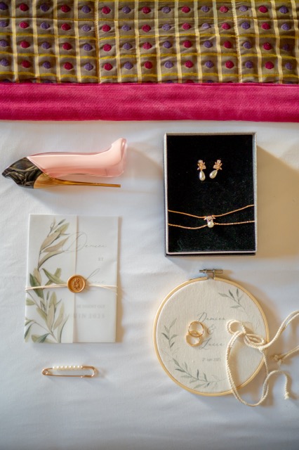 Accessoires de la mariée et faire-part